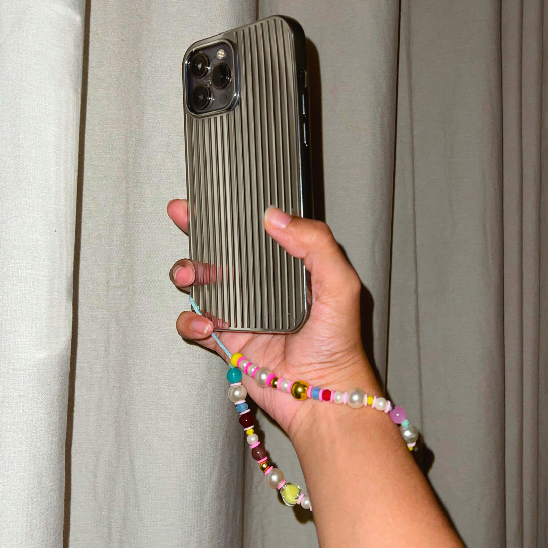 Phone charmie - Hira Ali